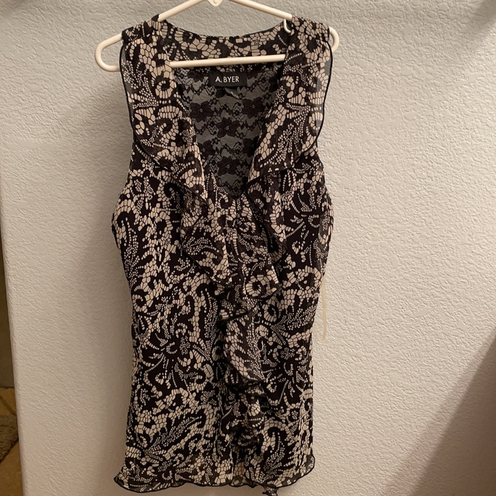Women’s dress shirt